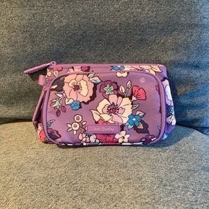 VERA BRADLEY SMALL MAKEUP CASE. Enchanted Garden